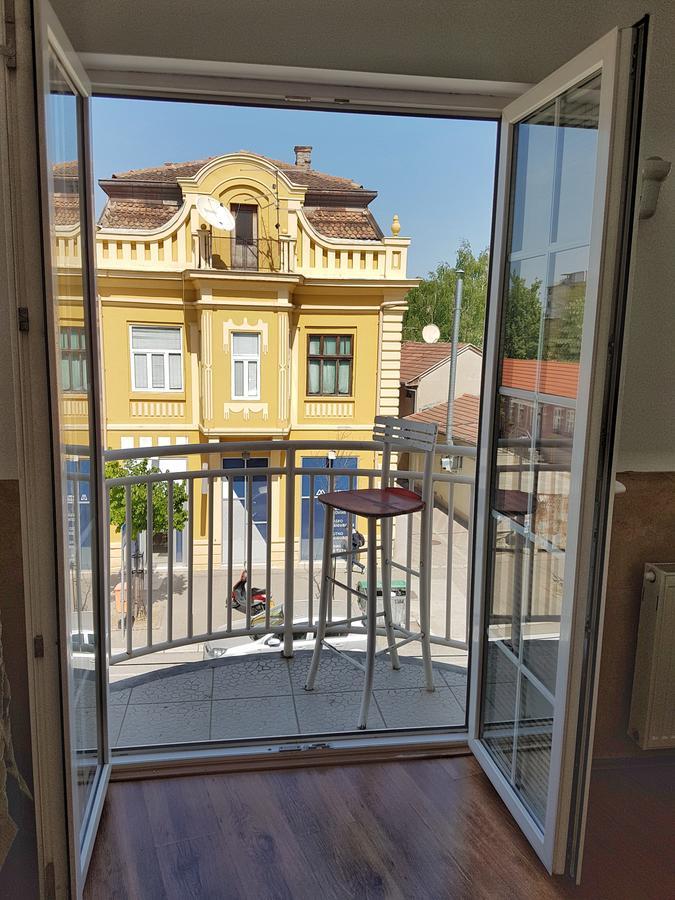 Villa Jelena - Sobe Kragujevac Luaran gambar